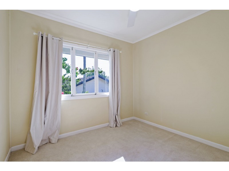 1654 Creek Road, Carina QLD 4152