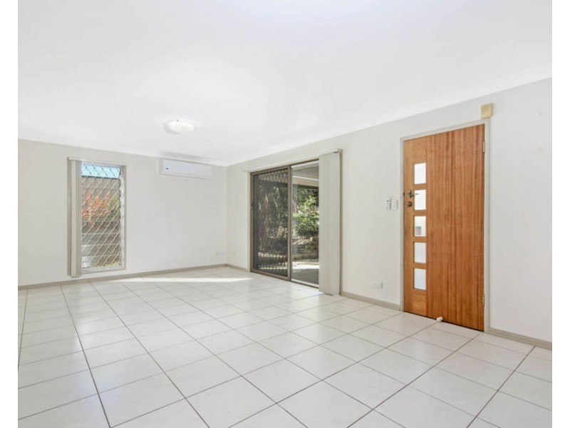 1 McCracken Street, Wishart QLD 4122