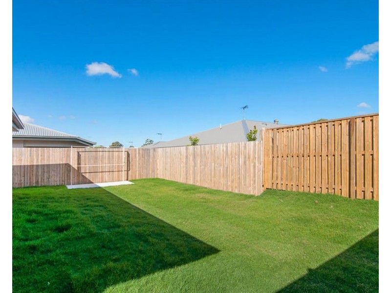 32 Ellabay Street, Redland Bay QLD 4165