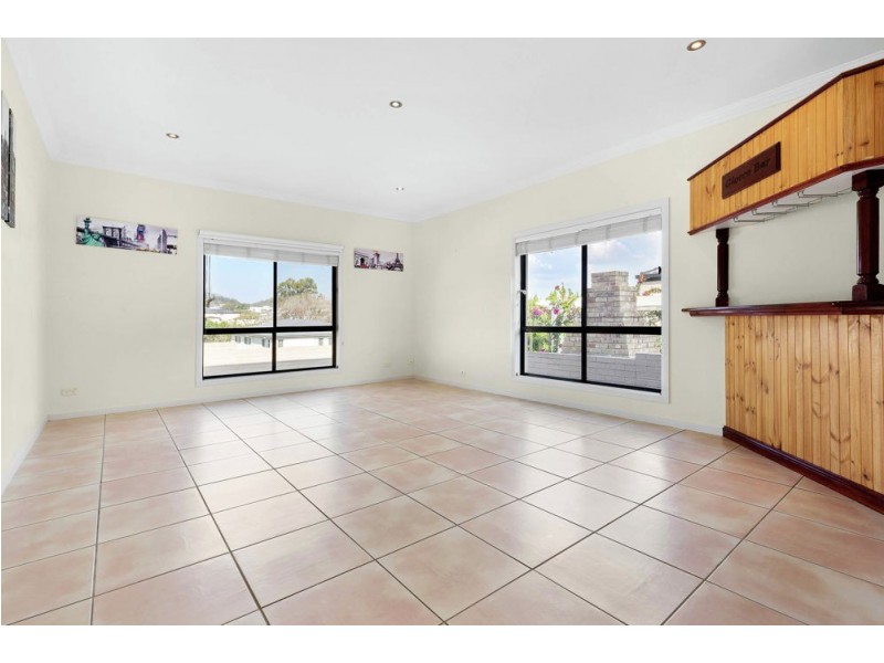 2 Melrose Close, Carindale QLD 4152