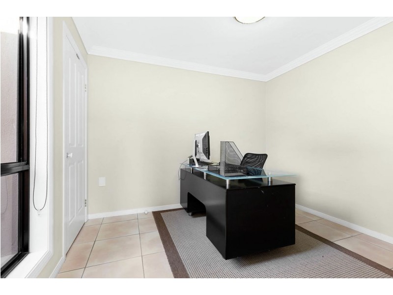 2 Melrose Close, Carindale QLD 4152