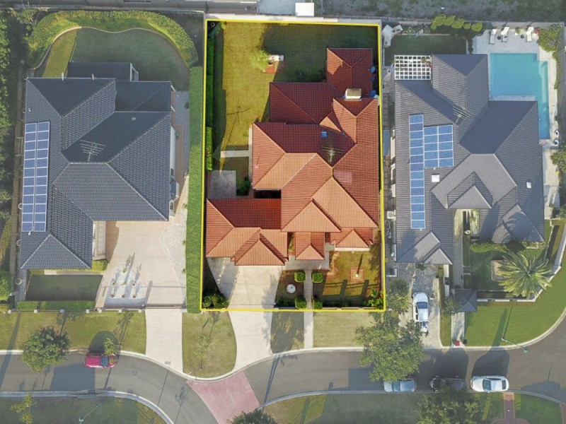 2 Melrose Close, Carindale QLD 4152