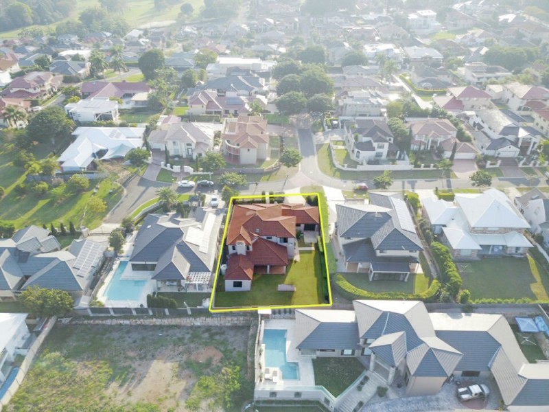 2 Melrose Close, Carindale QLD 4152