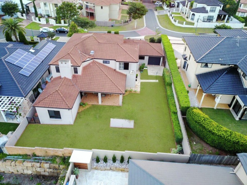 2 Melrose Close, Carindale QLD 4152