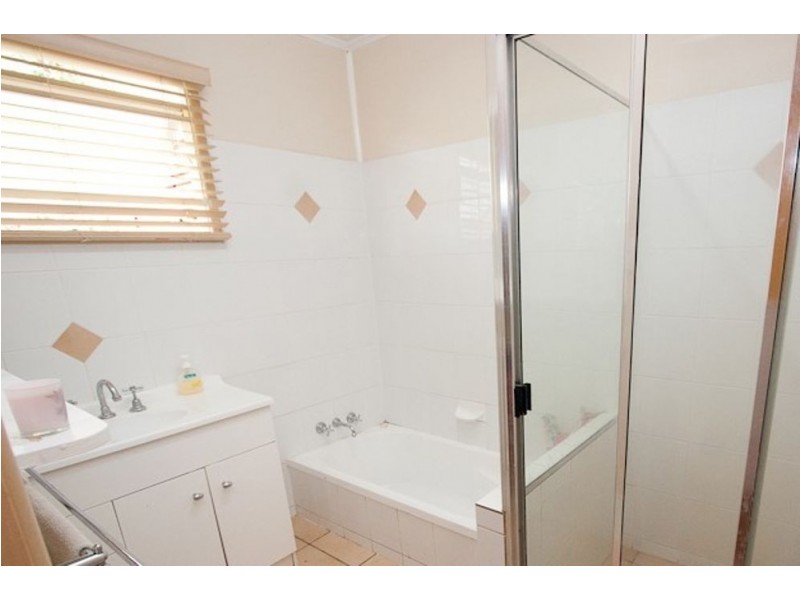 597 D’Arcy Rd, Carina QLD 4152