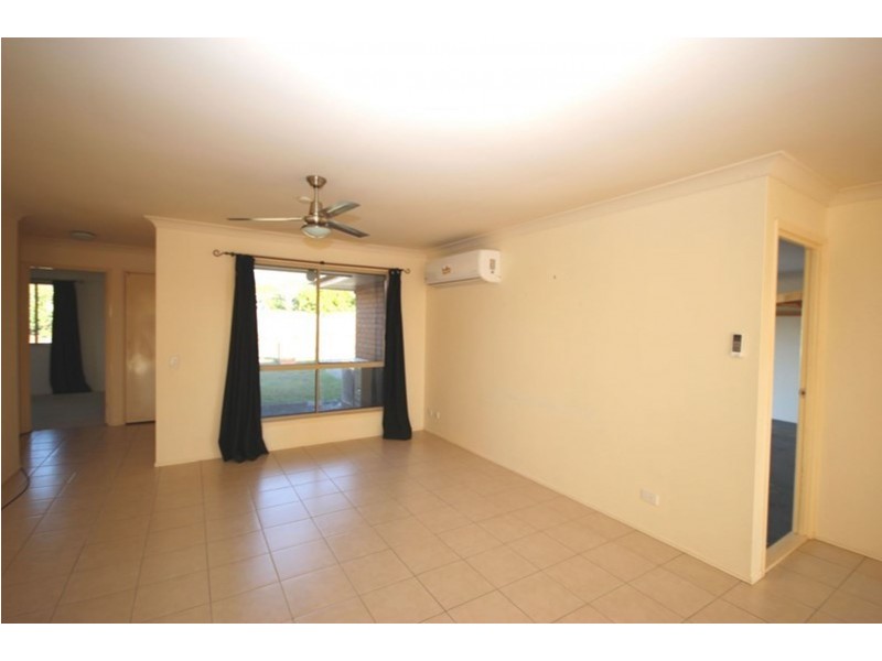 14 Lewis Place, Calamvale QLD 4116