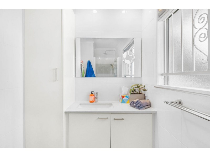 4 Hillgrove Street, Upper Mount Gravatt QLD 4122