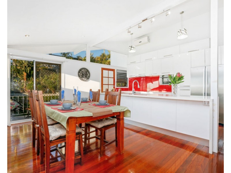 166 Bapaume Road, Holland Park West QLD 4121