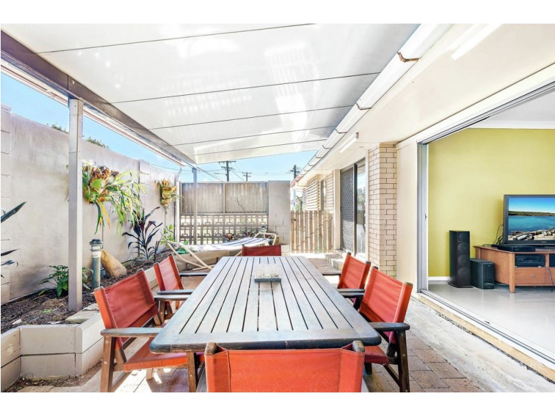 1 Kiparra Street, Mansfield QLD 4122