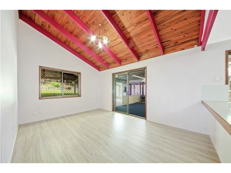 4 Dalton Court, Springwood QLD 4127
