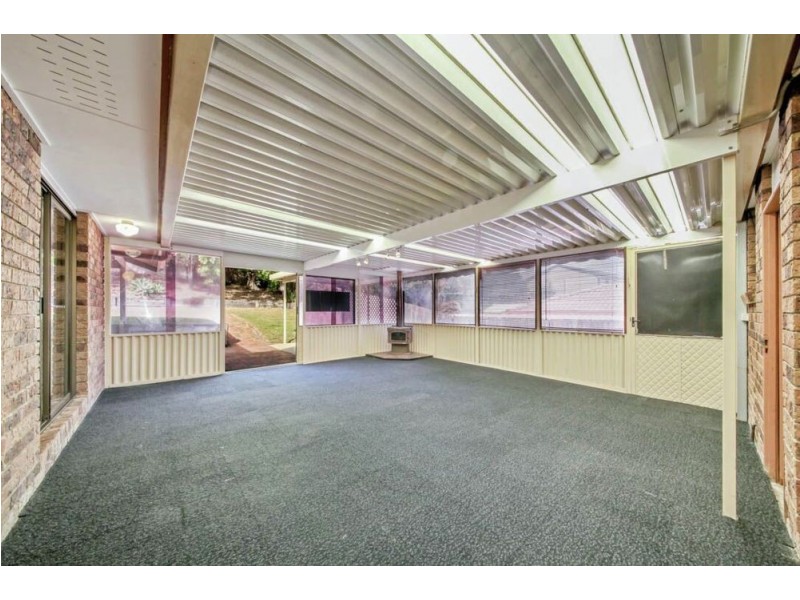 4 Dalton Court, Springwood QLD 4127