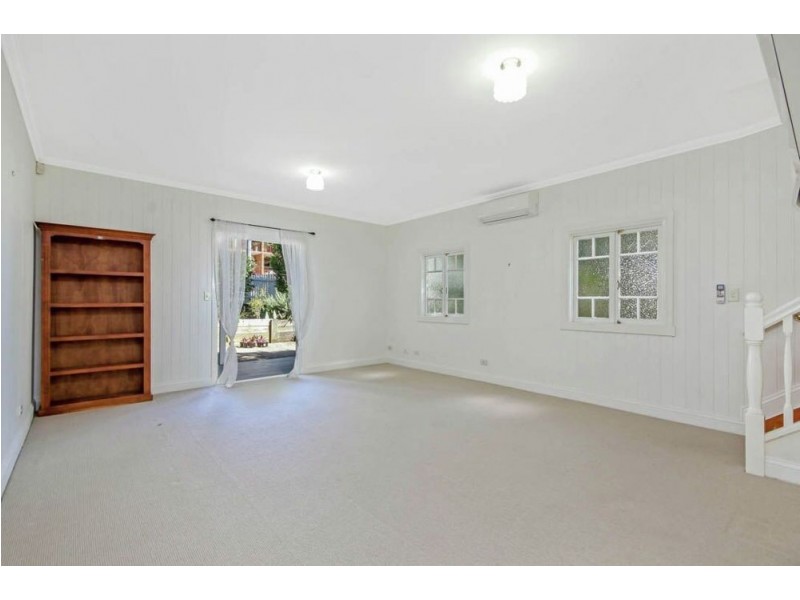74 Shakespeare Street, Coorparoo QLD 4151