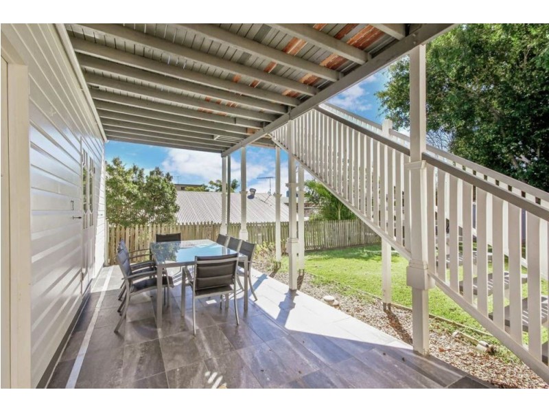 74 Shakespeare Street, Coorparoo QLD 4151