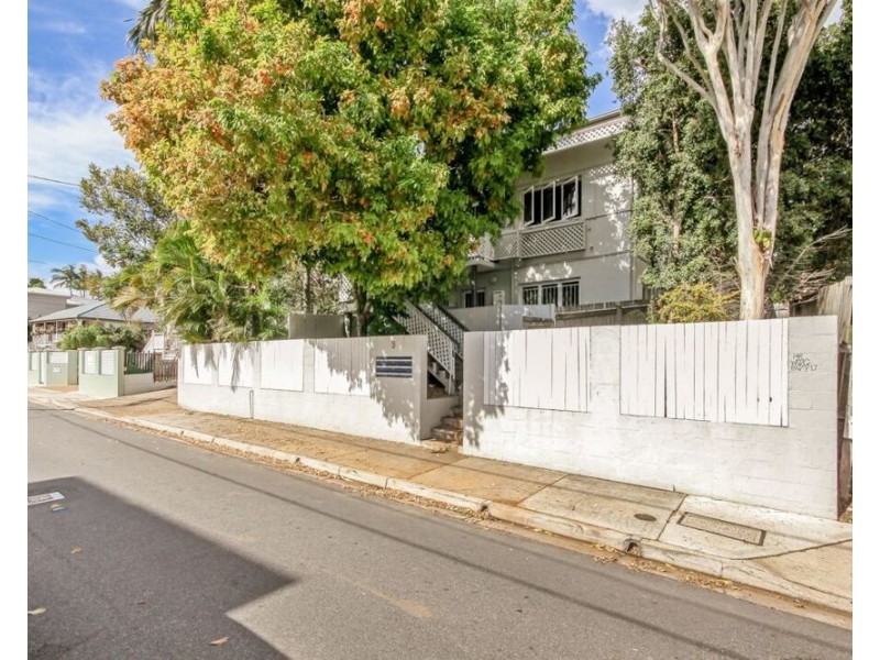 4/9 Lockhart Street, Woolloongabba QLD 4102