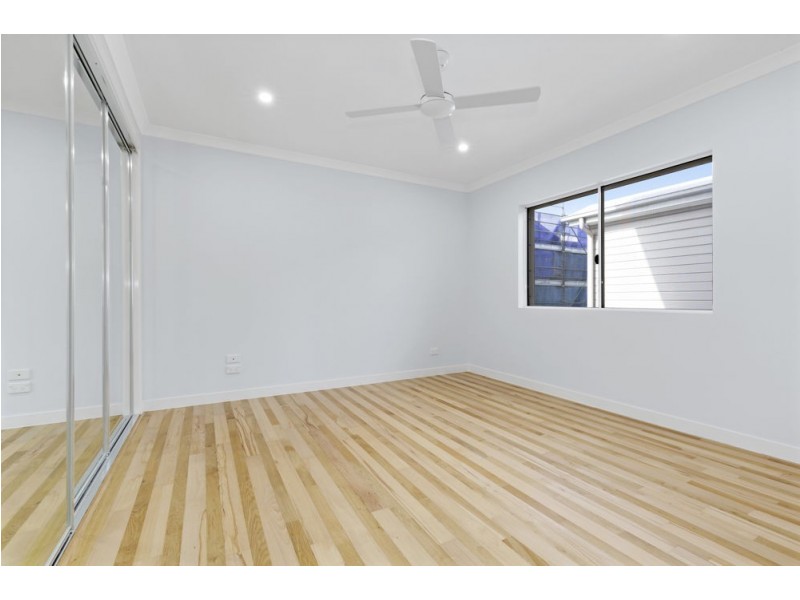 2/25 Birdwood Road, Holland Park West QLD 4121