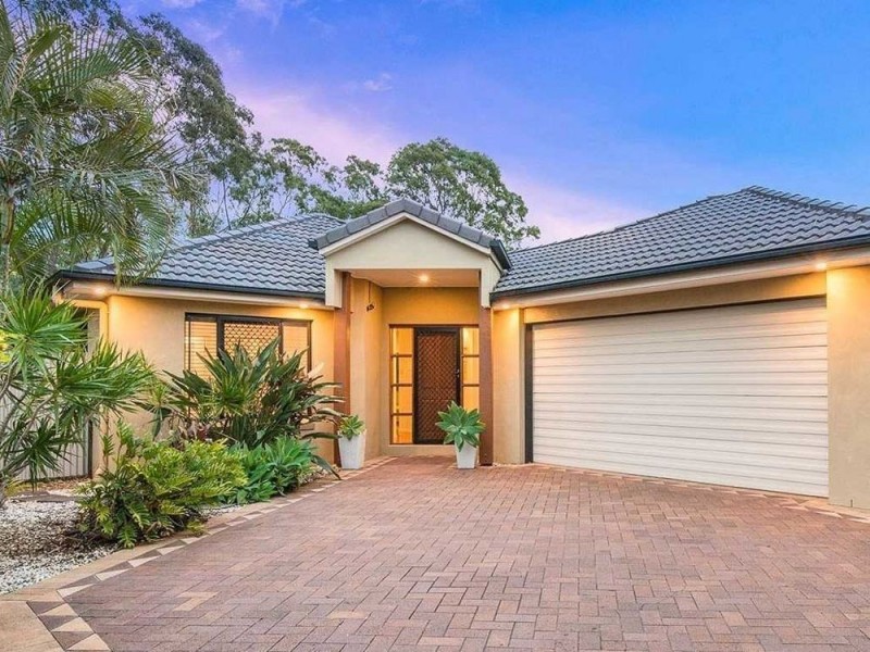 9 Brossard Court, Mansfield QLD 4122