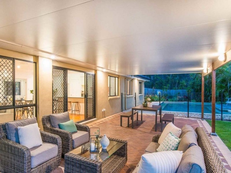 9 Brossard Court, Mansfield QLD 4122