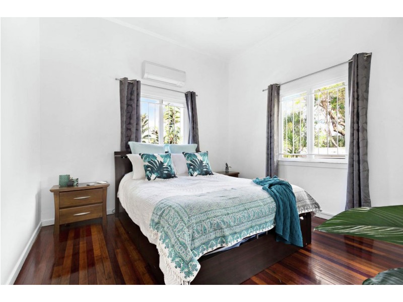 8/9 Lockhart Street, Woolloongabba QLD 4102