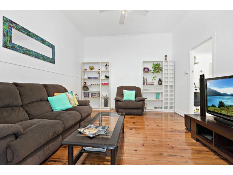 8/9 Lockhart Street, Woolloongabba QLD 4102