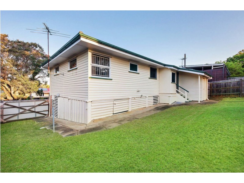 74 Amega Street, Mount Gravatt East QLD 4122