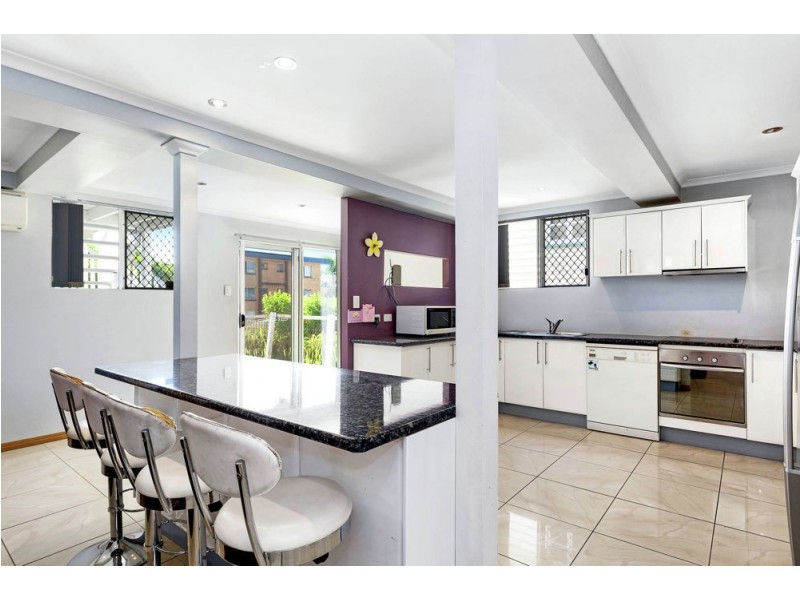 42 Thomas Street, Greenslopes QLD 4120