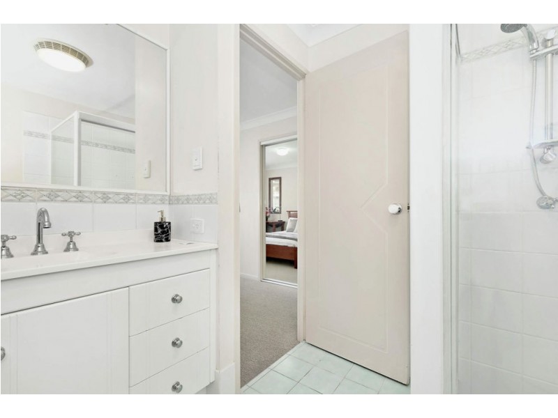 11/16 Hill Crescent, Carina Heights QLD 4152