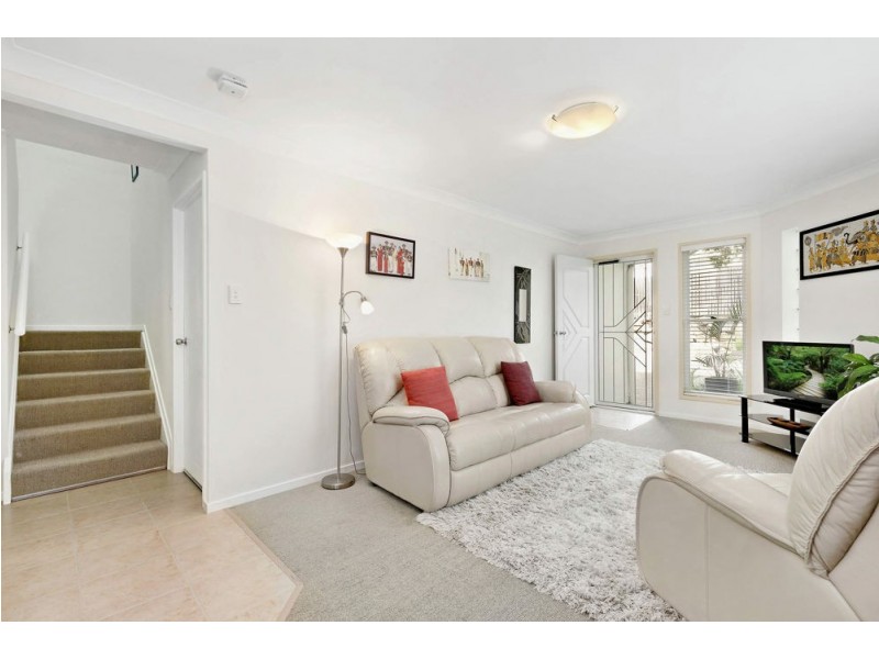 11/16 Hill Crescent, Carina Heights QLD 4152