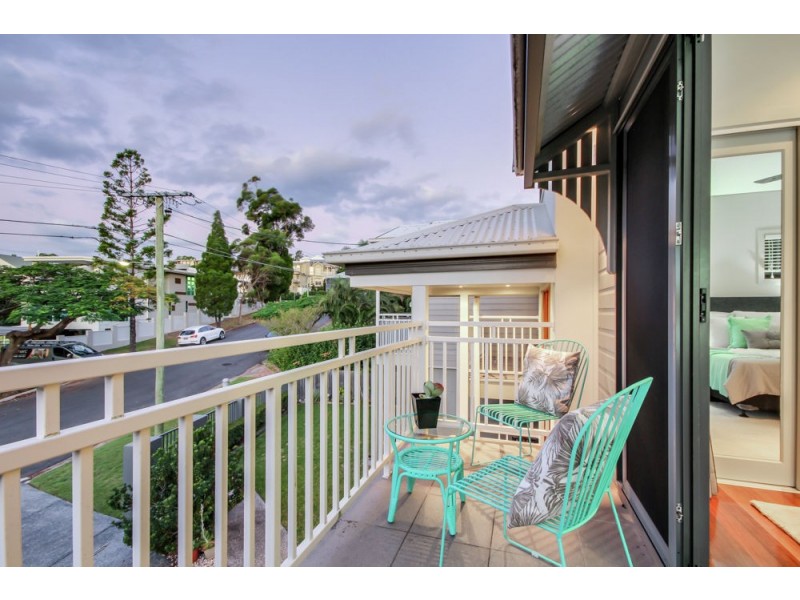 25 Wordsworth Street, Norman Park QLD 4170