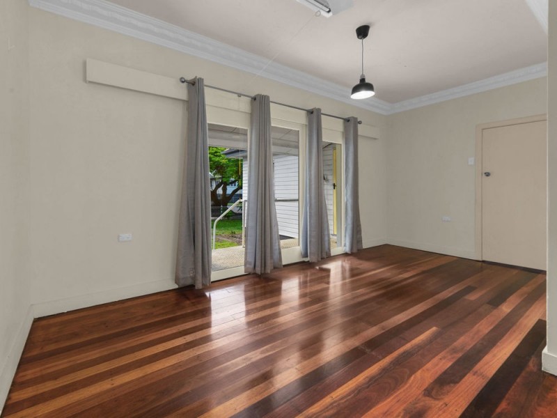 15 Rees Avenue, Coorparoo QLD 4151