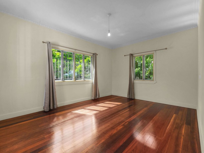 15 Rees Avenue, Coorparoo QLD 4151