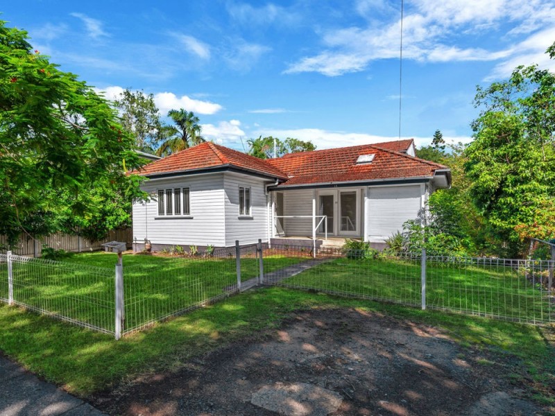 15 Rees Avenue, Coorparoo QLD 4151