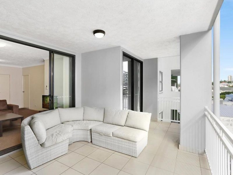 19/9-11 Manning Street, South Brisbane QLD 4101