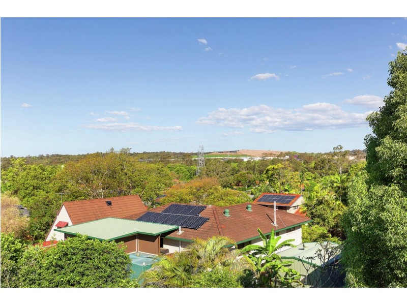 571 Mount Gravatt-Capalaba Road, Wishart QLD 4122