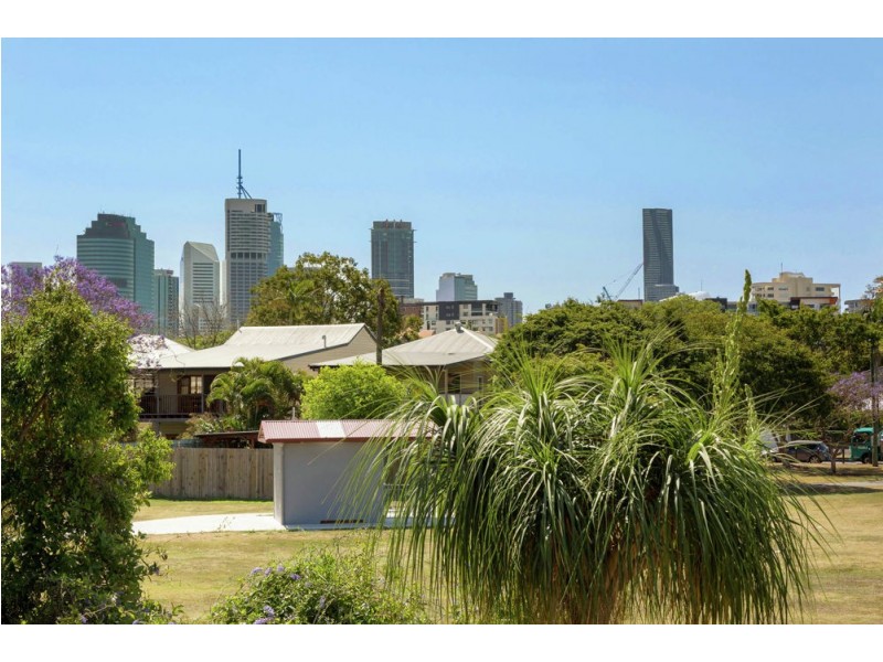 106 Baines Street, Kangaroo Point QLD 4169