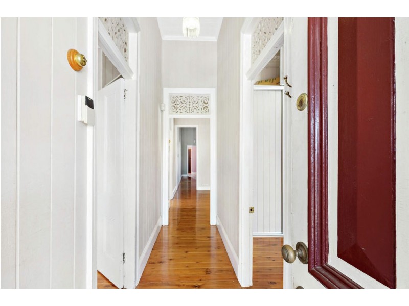 106 Baines Street, Kangaroo Point QLD 4169