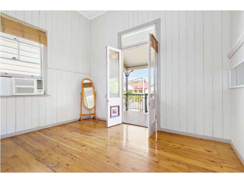 106 Baines Street, Kangaroo Point QLD 4169