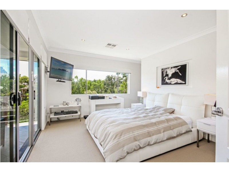 10 Cayman Place, Forest Lake QLD 4078