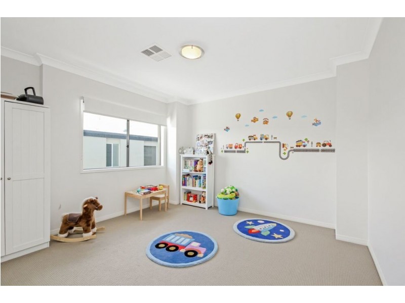 10 Cayman Place, Forest Lake QLD 4078