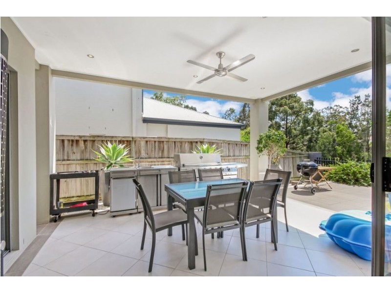 10 Cayman Place, Forest Lake QLD 4078