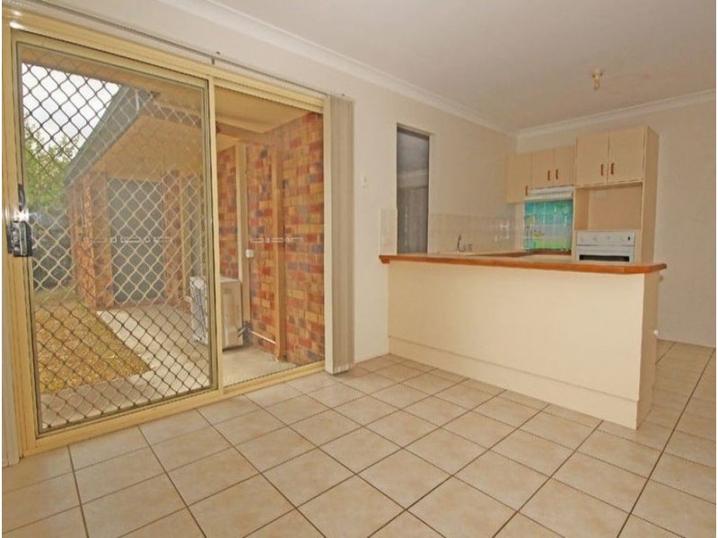 12 Lewis Place, Calamvale QLD 4116