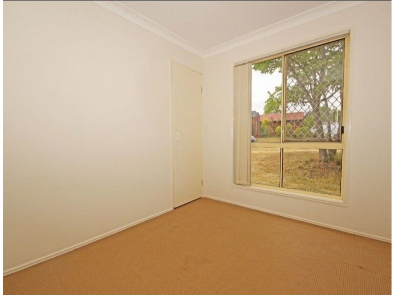 12 Lewis Place, Calamvale QLD 4116