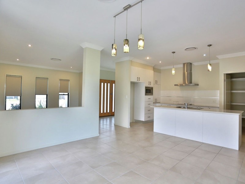 18 Vera Place, Tingalpa QLD 4173