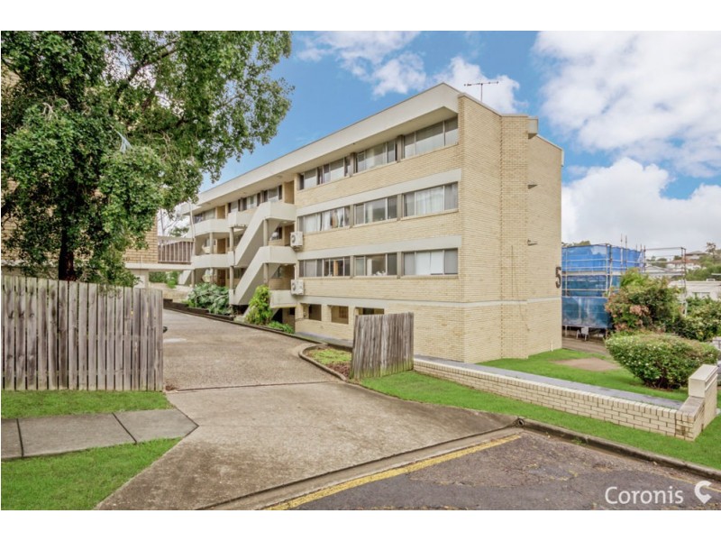 2/5 Burt, Auchenflower QLD 4066