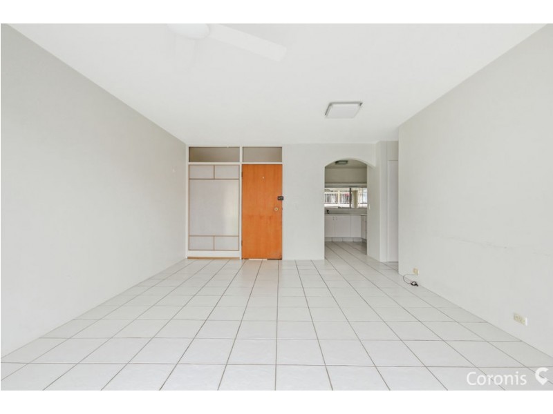 2/5 Burt, Auchenflower QLD 4066