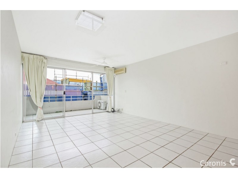 2/5 Burt, Auchenflower QLD 4066