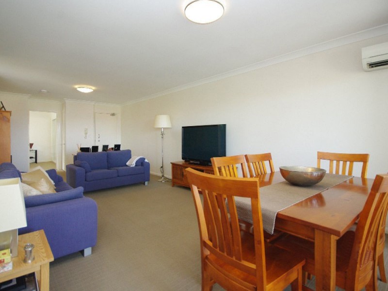 2/15 Chatsworth Road, Greenslopes QLD 4120