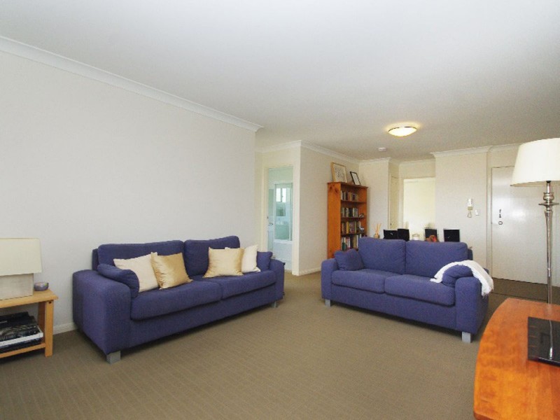 2/15 Chatsworth Road, Greenslopes QLD 4120