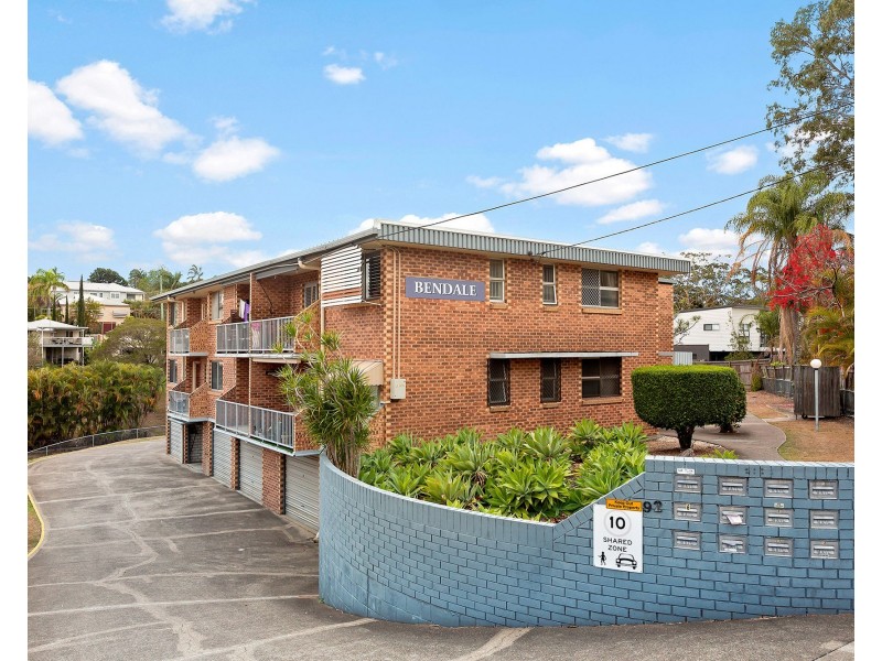 2/92 Bovelles Street, Camp Hill QLD 4152