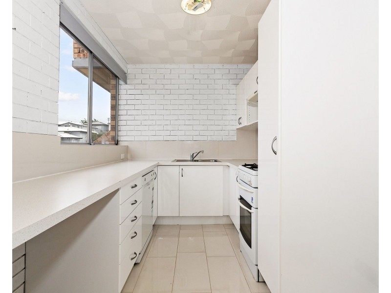 2/92 Bovelles Street, Camp Hill QLD 4152