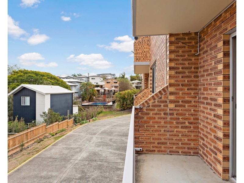 2/92 Bovelles Street, Camp Hill QLD 4152